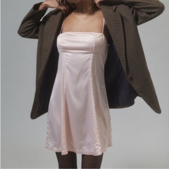 Urban Outfitters Anabella Satin Mini Dress New Medium Ballerina Soft Light Pink - Picture 3 of 7